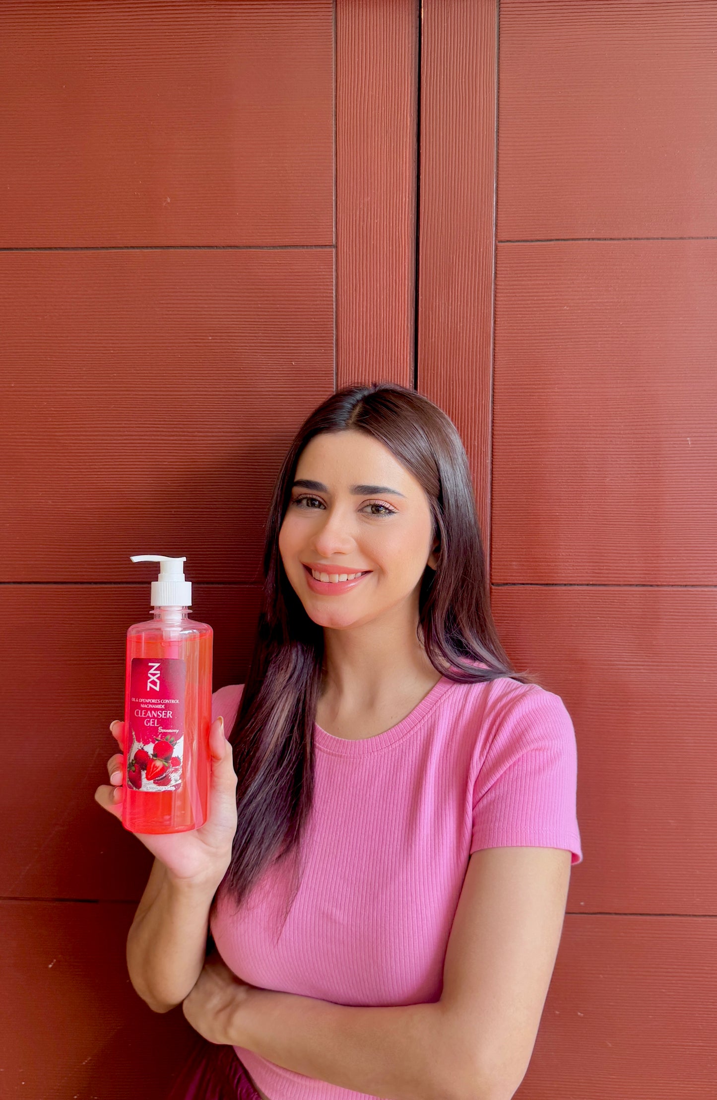 Strawberry Niacinamide Gel Cleanser